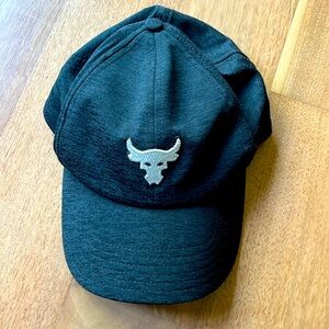 Brand new under Armour women’s The Rock cap! ✨🩵